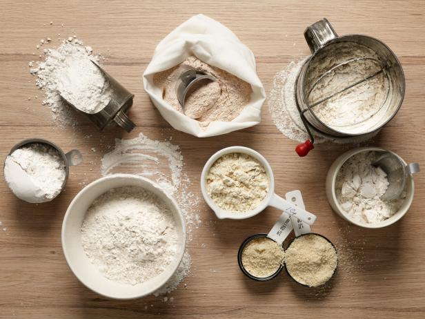 How to Bake with Different Types of Flour